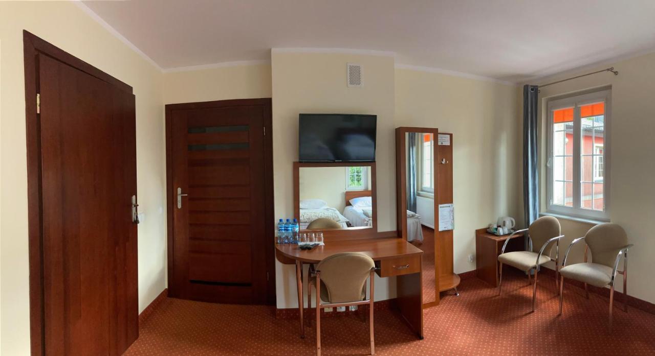 Hotel Gryf Kościerzyna Exterior foto